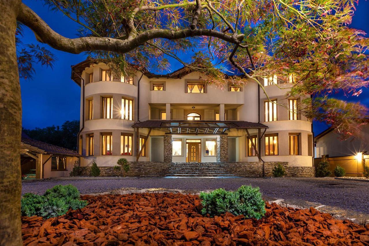 Transilvania Mansion Брашов Екстер'єр фото
