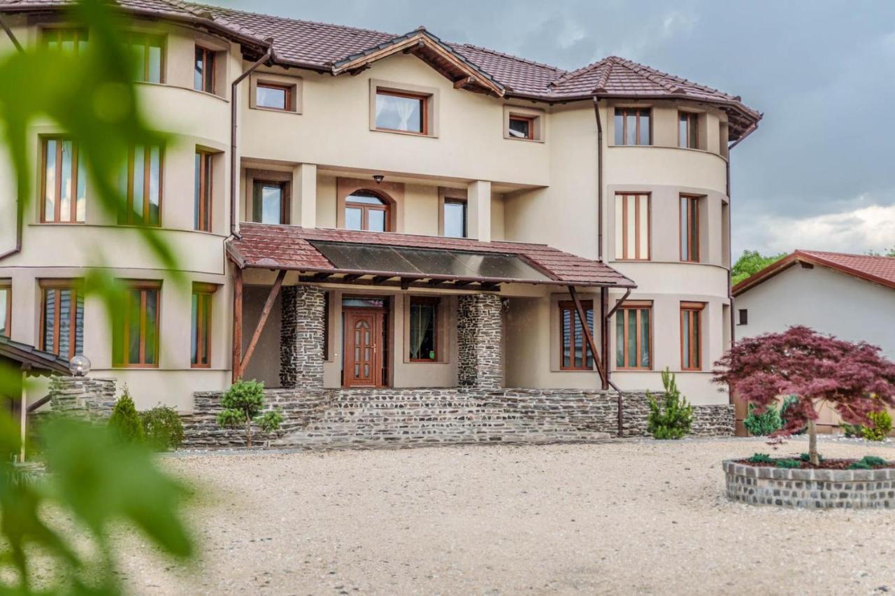 Transilvania Mansion Брашов Екстер'єр фото