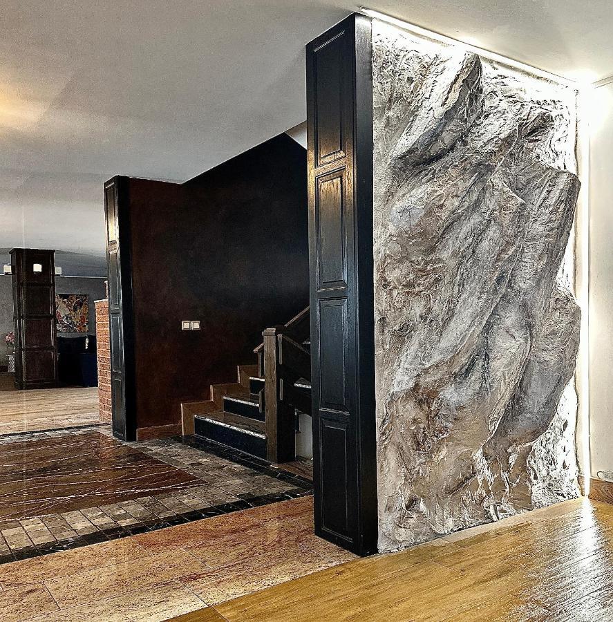 Transilvania Mansion Брашов Екстер'єр фото